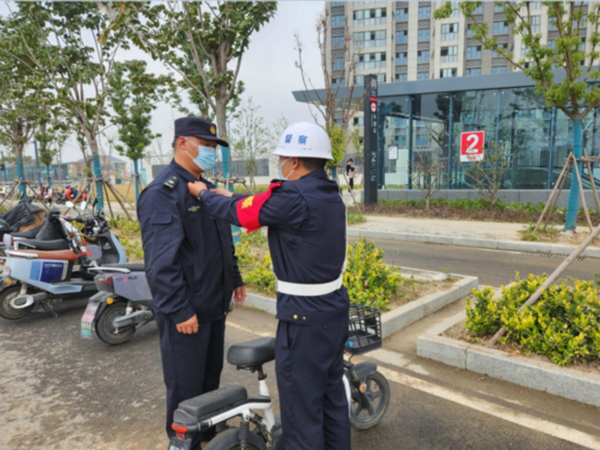 督察大隊進行常態(tài)化督察。南通城管局供圖