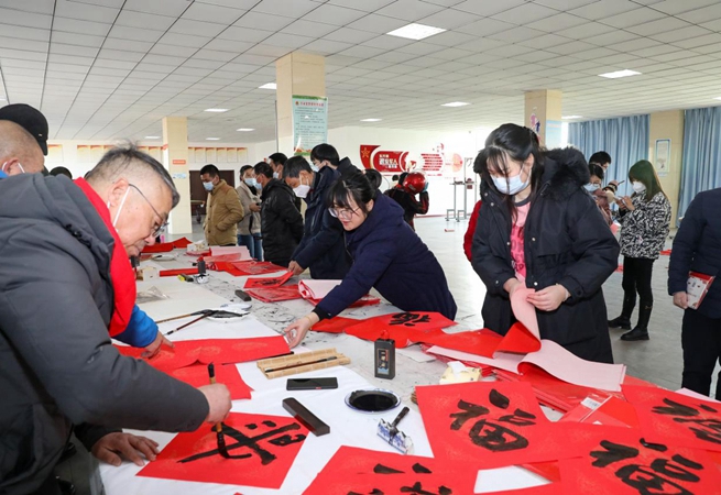 送“福”區(qū)現(xiàn)場。馬煉攝