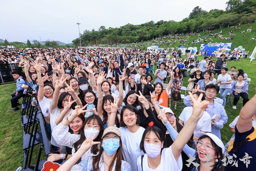 首屆仙林大學城藝術節(jié)在南京棲霞啟幕