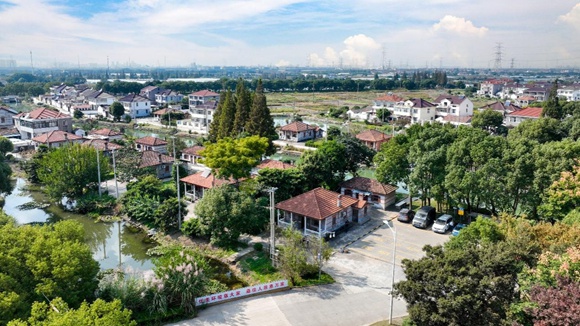 航拍昆山市周市鎮(zhèn)東方村。昆山市住建局供圖